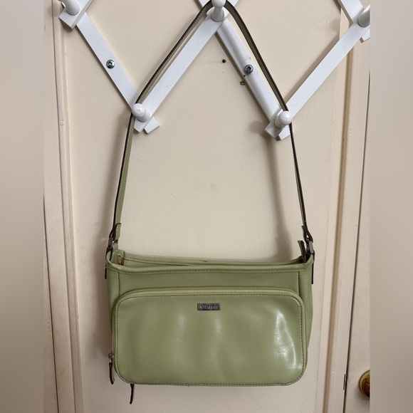 Liz Claiborne Woman’s Green Villager Shoulder Bag Purse - Picture 1 of 3